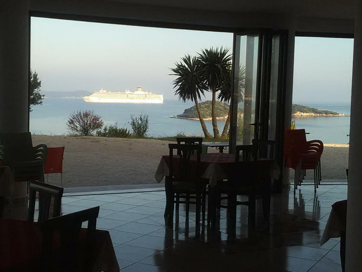 Hotel Majestic Ksamil Buitenkant foto