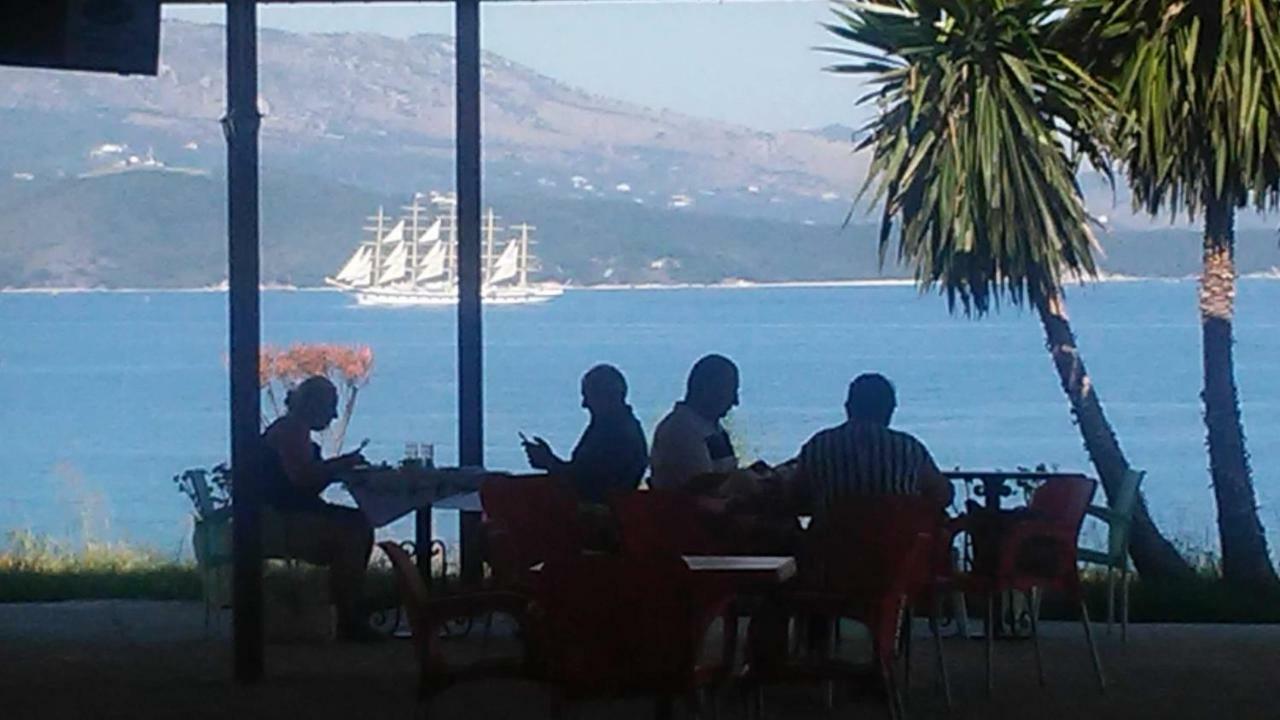 Hotel Majestic Ksamil Buitenkant foto